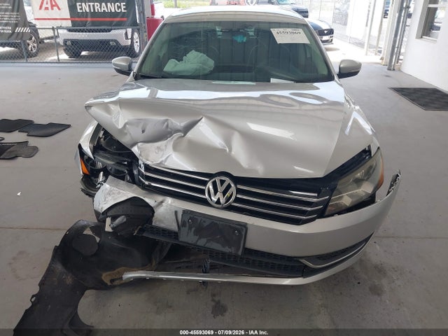 45593069 :رقم المزاد ، 1VWAT7A38FC064384 vin ، 2015 Volkswagen Passat 1.8t S مزاد بيع