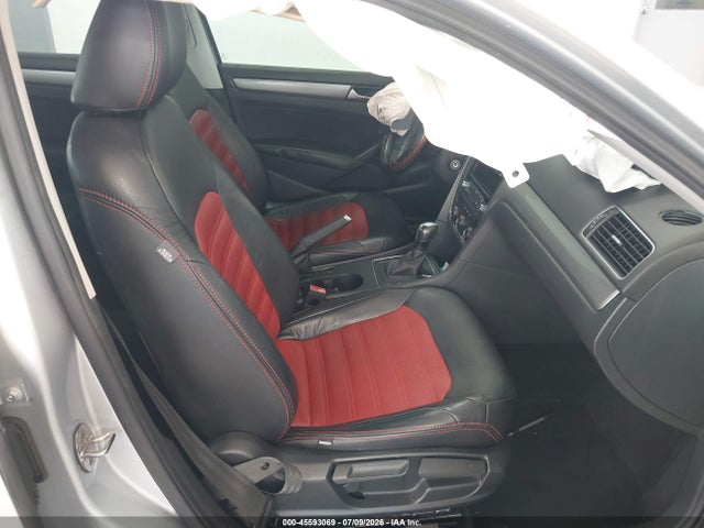 45593069 :رقم المزاد ، 1VWAT7A38FC064384 vin ، 2015 Volkswagen Passat 1.8t S مزاد بيع