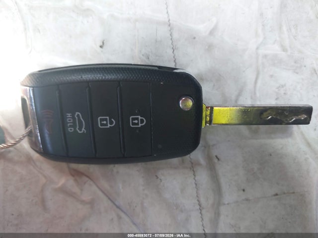 KIA Optima Lx 2018 5XXGT4L31JG200601 Image 11