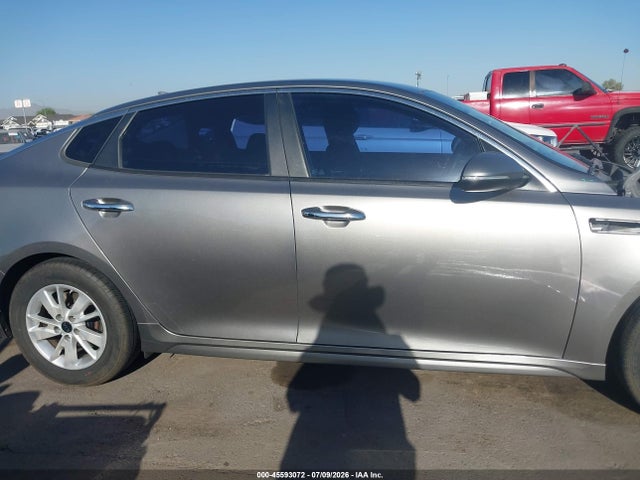 KIA Optima Lx 2018 5XXGT4L31JG200601 Image 14