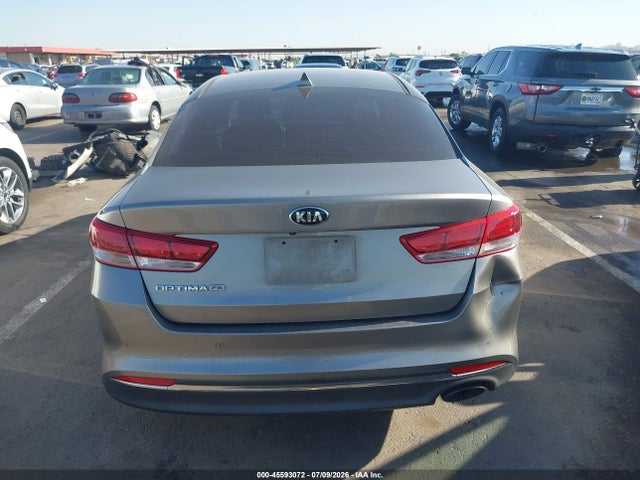 KIA Optima Lx 2018 5XXGT4L31JG200601 Image 17
