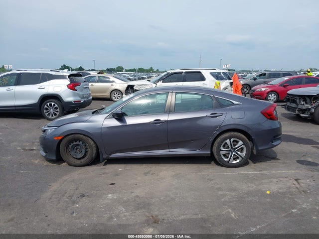 Продажа на аукционе авто 2017 Honda Civic Lx, vin: 19XFC2F51HE017490, номер лота: 45593090