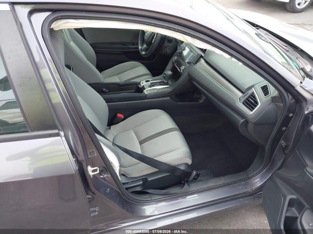 Продажа на аукционе авто 2017 Honda Civic Lx, vin: 19XFC2F51HE017490, номер лота: 45593090
