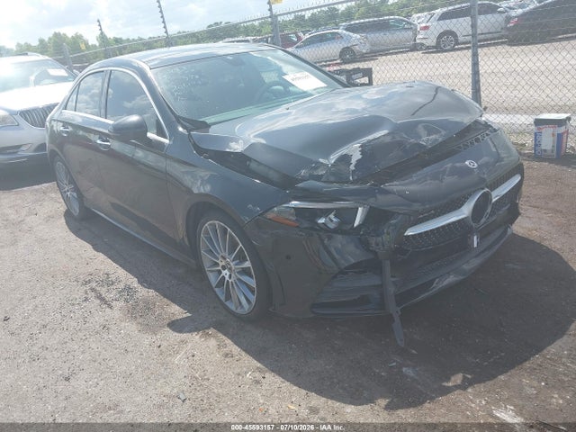 Mercedes-Benz A 220 2020 W1K3G4EB8LJ206178 головне зображення