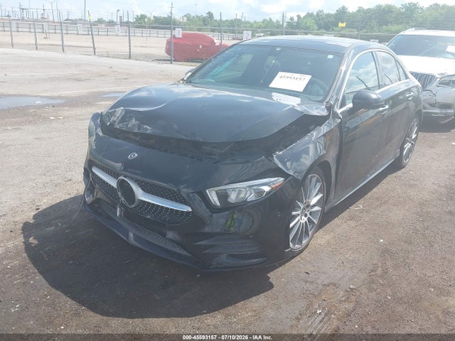 W1K3G4EB8LJ206178 Mercedes-Benz A 220