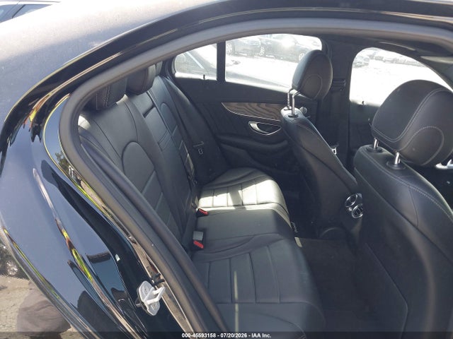 Aukcja sprzedaży 2015 Mercedes-benz C 400 4matic, vin: 55SWF6GB8FU041021, numer aukcji: 45593158
