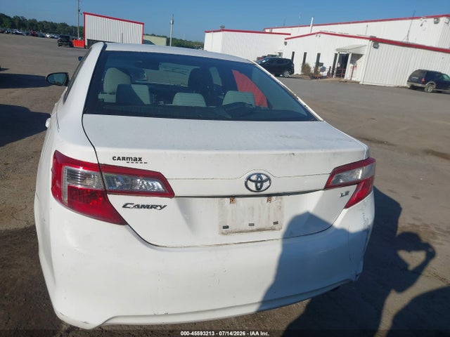 45593213 :رقم المزاد ، 4T1BF1FK5CU187069 vin ، 2012 Toyota Camry Le مزاد بيع