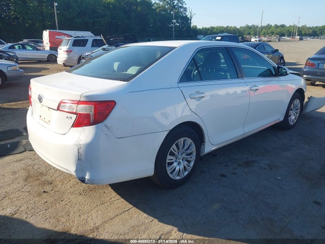 45593213 :رقم المزاد ، 4T1BF1FK5CU187069 vin ، 2012 Toyota Camry Le مزاد بيع