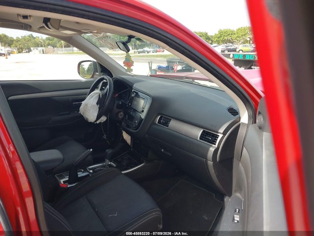 45593220 :رقم المزاد ، JA4AD2A36HZ050769 vin ، 2017 Mitsubishi Outlander Es مزاد بيع