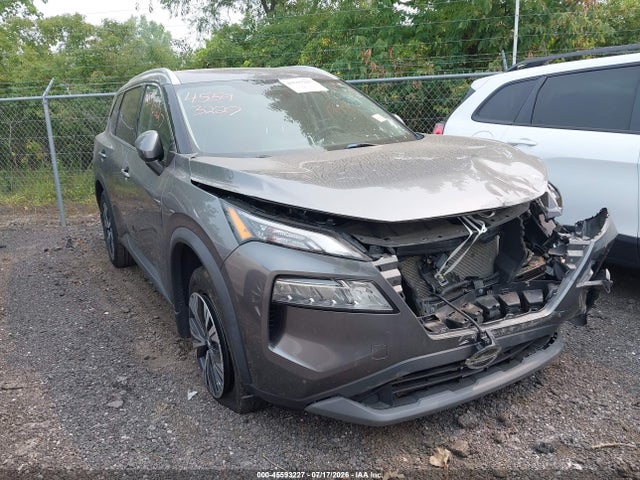 45593227 :رقم المزاد ، 5N1AT3BB6MC673094 vin ، 2021 Nissan Rogue Sv Intelligent Awd مزاد بيع