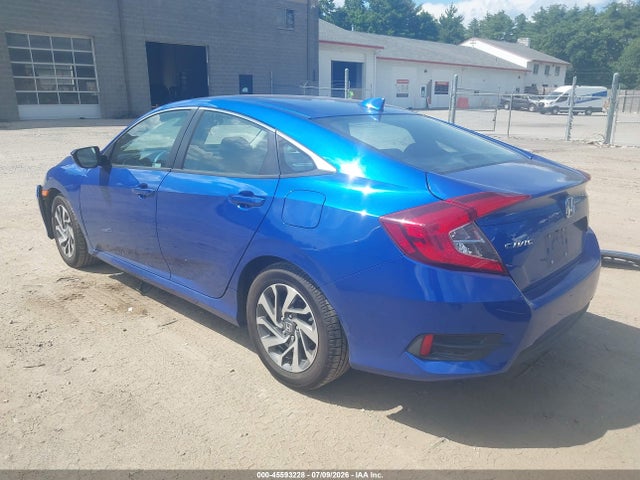 Honda CIVIC EX 2018 2HGFC2F74JH581731 Image 3