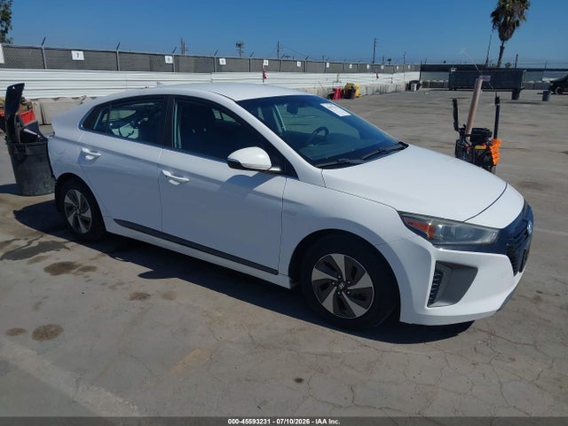 45593231 :رقم المزاد ، KMHC75LC8HU018886 vin ، 2017 Hyundai Ioniq Hybrid Sel مزاد بيع