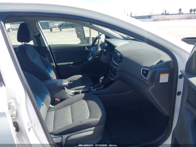 2017 Hyundai Ioniq Hybrid Sel მანქანა იყიდება აუქციონზე, vin: KMHC75LC8HU018886, აუქციონის ნომერი: 45593231
