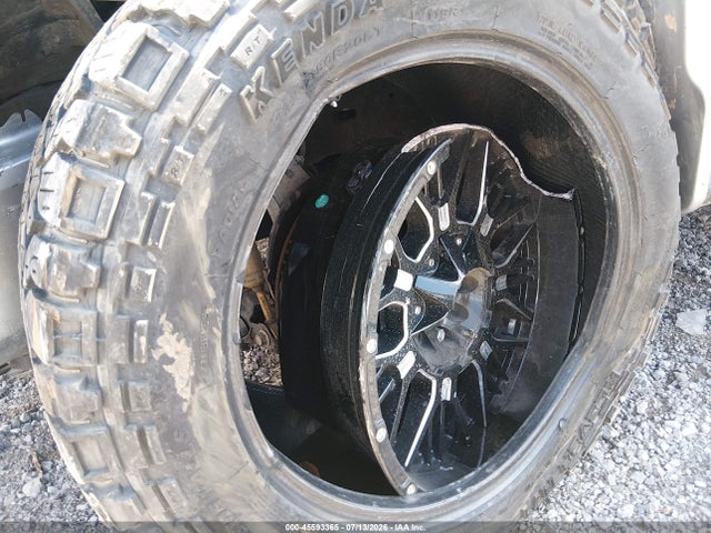 5TFEY5F14JX242360 Toyota Tundra Sr5 5.7l V8