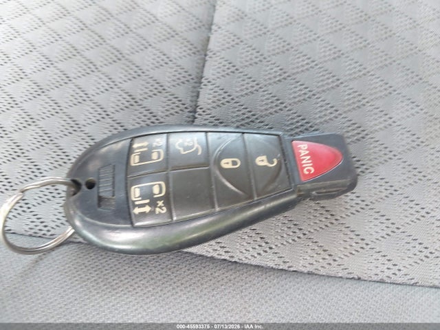 45593375 :رقم المزاد ، 2A4RR5D10AR230510 vin ، 2010 Chrysler Town & Country Touring مزاد بيع
