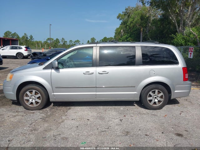 45593375 :رقم المزاد ، 2A4RR5D10AR230510 vin ، 2010 Chrysler Town & Country Touring مزاد بيع
