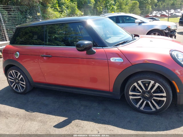 Продаж на аукціоні авто 2021 Mini Hardtop Cooper S, vin: WMWXR5C06M2N40134, номер лоту: 45593414