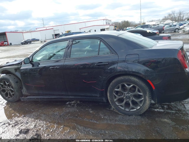 2015 Chrysler 300 S მანქანა იყიდება აუქციონზე, vin: 2C3CCAGG8FH787026, აუქციონის ნომერი: 45593430