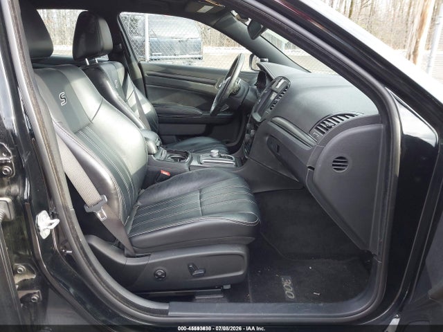2015 Chrysler 300 S მანქანა იყიდება აუქციონზე, vin: 2C3CCAGG8FH787026, აუქციონის ნომერი: 45593430