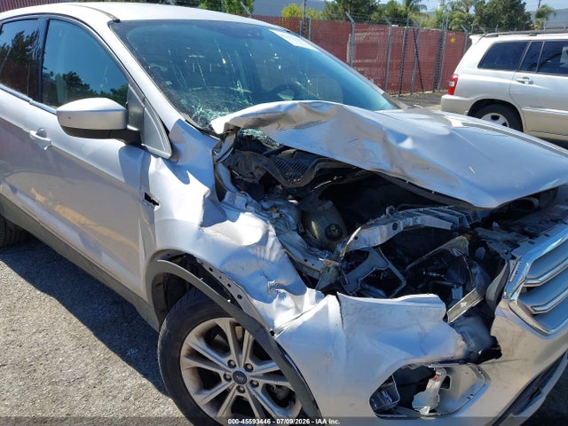 1FMCU0G95HUB46772 Ford ESCAPE SE