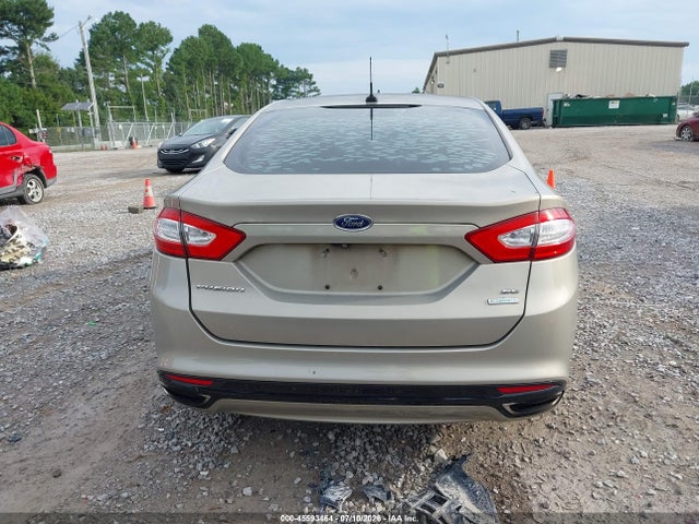 3FA6P0H95FR167123 Ford FUSION SE