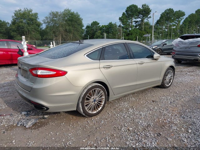 3FA6P0H95FR167123 Ford FUSION SE
