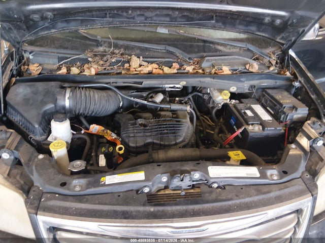 2011 Chrysler Town & Country Touring-l მანქანა იყიდება აუქციონზე, vin: 2A4RR8DG0BR747104, აუქციონის ნომერი: 45593535