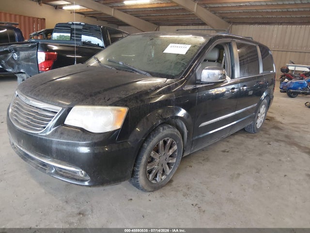 2011 Chrysler Town & Country Touring-l მანქანა იყიდება აუქციონზე, vin: 2A4RR8DG0BR747104, აუქციონის ნომერი: 45593535