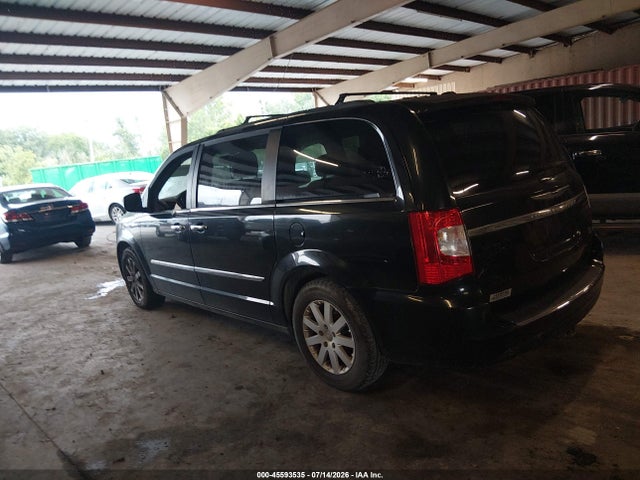 2011 Chrysler Town & Country Touring-l მანქანა იყიდება აუქციონზე, vin: 2A4RR8DG0BR747104, აუქციონის ნომერი: 45593535