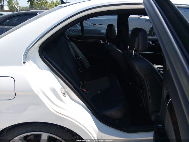 Продаж на аукціоні авто 2014 Mercedes-benz C 350 Sport, vin: WDDGF5HB6EA901218, номер лоту: 45593565