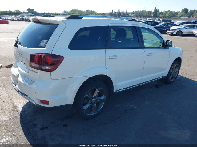 3C4PDCGG6FT698360 Dodge Journey Crossroad