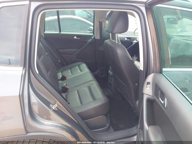 Продажа на аукционе авто 2016 Volkswagen Tiguan Se, vin: WVGBV7AX1GW531452, номер лота: 45593604