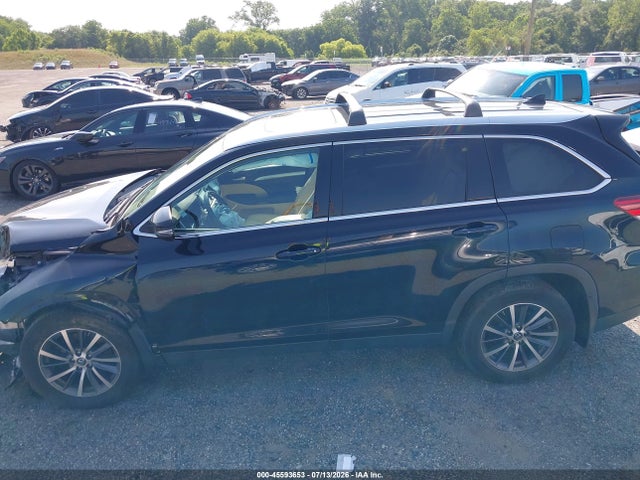 Продаж на аукціоні авто 2019 Toyota Highlander Xle, vin: 5TDJZRFH2KS565183, номер лоту: 45593653