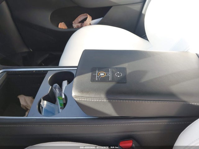 Продажа на аукционе авто 2025 Tesla Model Y Long Range Dual Motor All-wheel Drive, vin: 7SAYGAEEXSF246232, номер лота: 45593686
