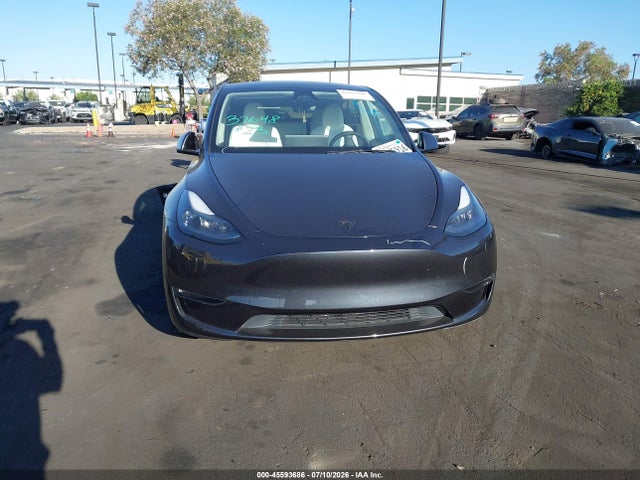 Продажа на аукционе авто 2025 Tesla Model Y Long Range Dual Motor All-wheel Drive, vin: 7SAYGAEEXSF246232, номер лота: 45593686