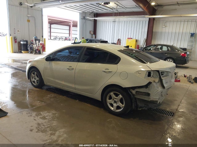 KIA FORTE LX 2015 KNAFK4A69F5312616 Image 3
