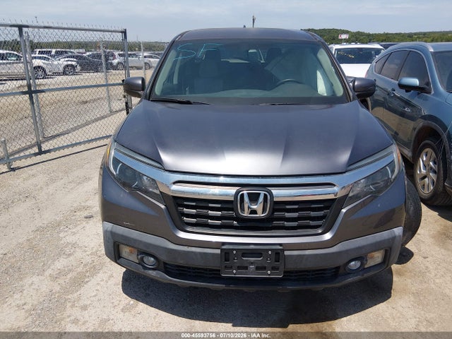 45593756 :رقم المزاد ، 5FPYK3F4XHB015540 vin ، 2017 Honda Ridgeline Rts مزاد بيع