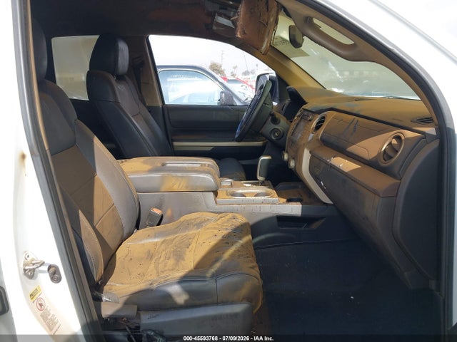 5TFBY5F15EX364699 Toyota Tundra Limited 5.7l V8