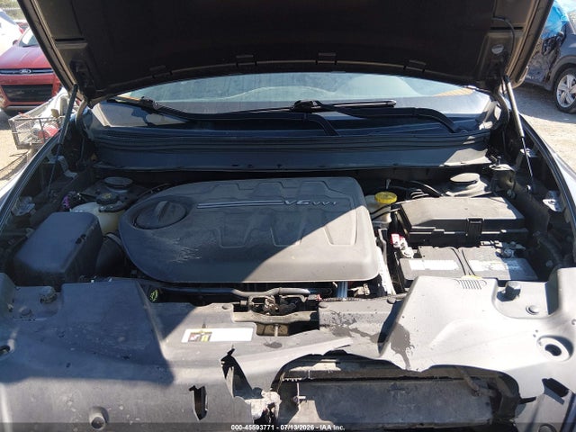 2015 Jeep Cherokee Latitude მანქანა იყიდება აუქციონზე, vin: 1C4PJMCS4FW745419, აუქციონის ნომერი: 45593771