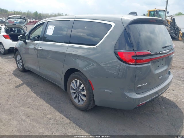 2023 Chrysler Pacifica Hybrid Touring L მანქანა იყიდება აუქციონზე, vin: 2C4RC1L75PR588975, აუქციონის ნომერი: 45593792