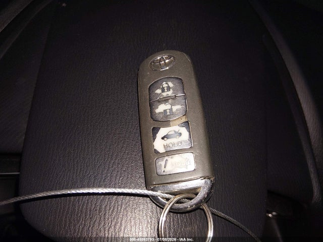 3MYDLBYV8JY321555 Toyota YARIS IA