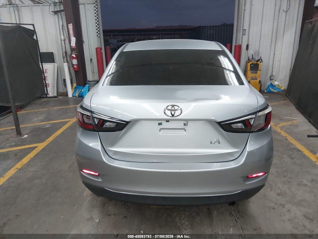 3MYDLBYV8JY321555 Toyota YARIS IA