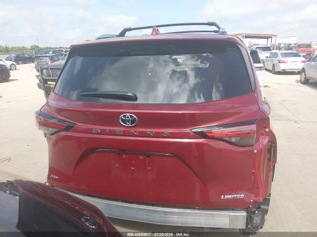 Toyota Sienna Limited 2026 5TDZRKEC1TS306329 Image 16