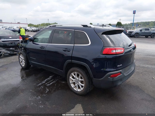 Продаж на аукціоні авто 2016 Jeep Cherokee Latitude, vin: 1C4PJMCB9GW308081, номер лоту: 45593896