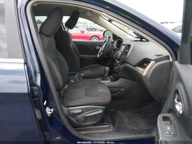 Продаж на аукціоні авто 2016 Jeep Cherokee Latitude, vin: 1C4PJMCB9GW308081, номер лоту: 45593896
