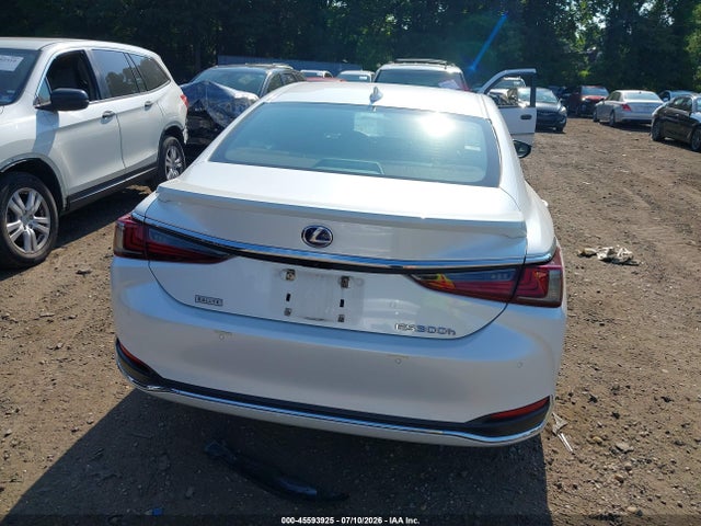 2021 Lexus Es 300h Luxury მანქანა იყიდება აუქციონზე, vin: 58AEA1C17MU006118, აუქციონის ნომერი: 45593925