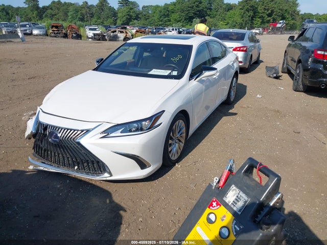 2021 Lexus Es 300h Luxury მანქანა იყიდება აუქციონზე, vin: 58AEA1C17MU006118, აუქციონის ნომერი: 45593925