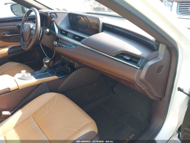 2021 Lexus Es 300h Luxury მანქანა იყიდება აუქციონზე, vin: 58AEA1C17MU006118, აუქციონის ნომერი: 45593925