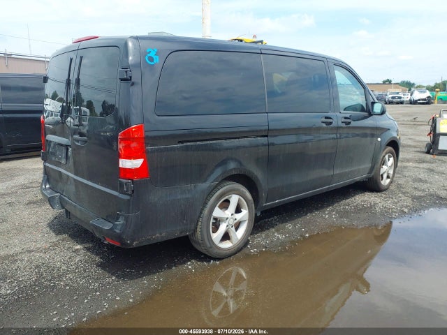 45593938 :رقم المزاد ، WD4PG2EE1J3392647 vin ، 2018 Mercedes-benz Metris مزاد بيع