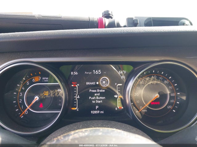 2020 Jeep Wrangler Unlimited Sahara 4x4 მანქანა იყიდება აუქციონზე, vin: 1C4HJXEN6LW213856, აუქციონის ნომერი: 45593953